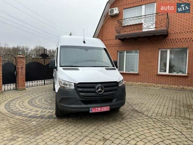 Белый Мерседес eSprinter, объемом двигателя 0 л и пробегом 32 тыс. км за 19300 $, фото 3 на Automoto.ua