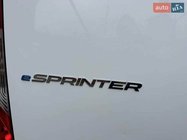 Білий Мерседес eSprinter, об'ємом двигуна 0 л та пробігом 32 тис. км за 19300 $, фото 21 на Automoto.ua
