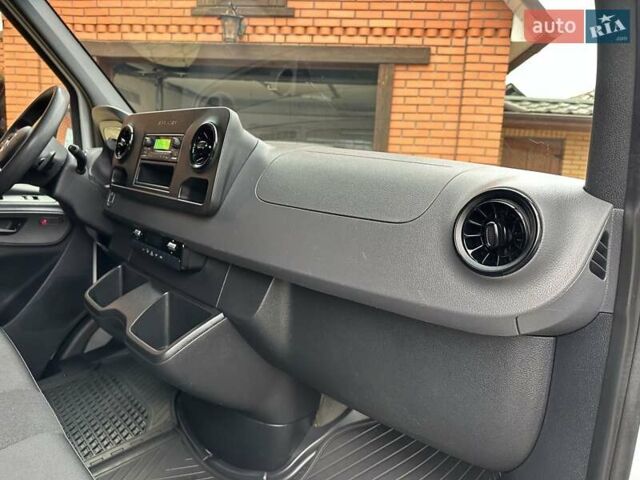 Білий Мерседес eSprinter, об'ємом двигуна 0 л та пробігом 32 тис. км за 19300 $, фото 65 на Automoto.ua
