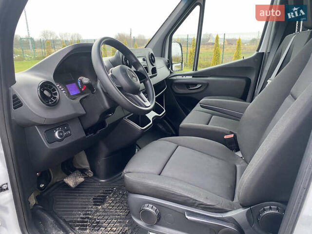 Белый Мерседес eSprinter, объемом двигателя 0 л и пробегом 26 тыс. км за 18300 $, фото 19 на Automoto.ua