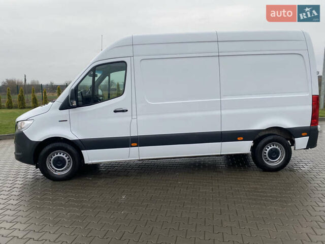 Белый Мерседес eSprinter, объемом двигателя 0 л и пробегом 26 тыс. км за 18300 $, фото 7 на Automoto.ua