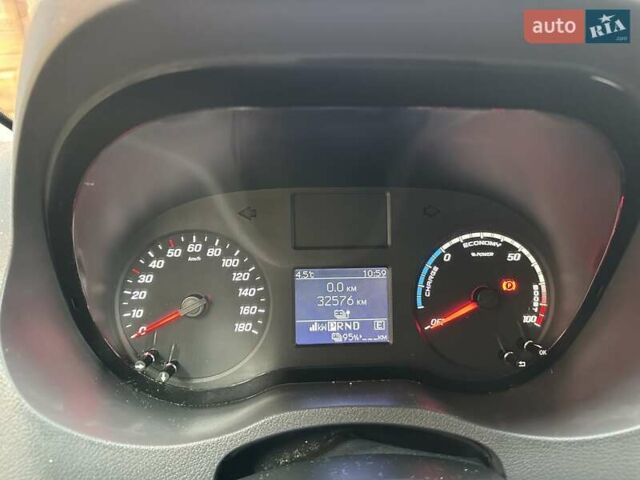 Білий Мерседес eSprinter, об'ємом двигуна 0 л та пробігом 32 тис. км за 19300 $, фото 35 на Automoto.ua