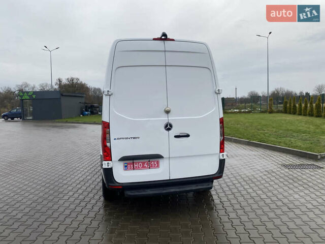Белый Мерседес eSprinter, объемом двигателя 0 л и пробегом 26 тыс. км за 18300 $, фото 5 на Automoto.ua