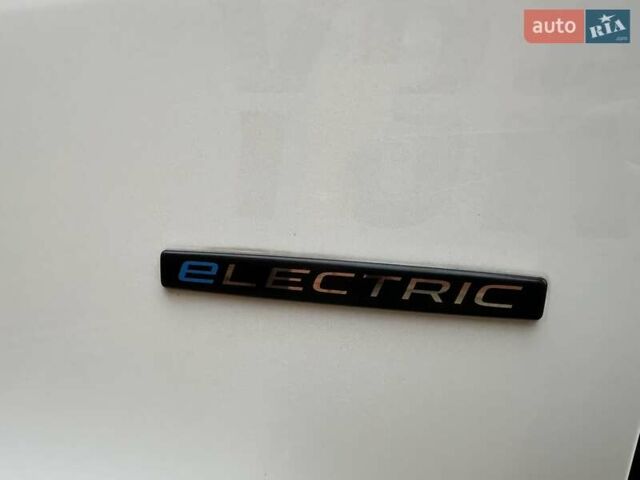 Білий Мерседес eSprinter, об'ємом двигуна 0 л та пробігом 32 тис. км за 19300 $, фото 6 на Automoto.ua