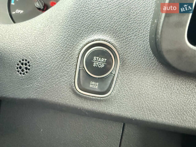 Белый Мерседес eSprinter, объемом двигателя 0 л и пробегом 38 тыс. км за 23900 $, фото 7 на Automoto.ua