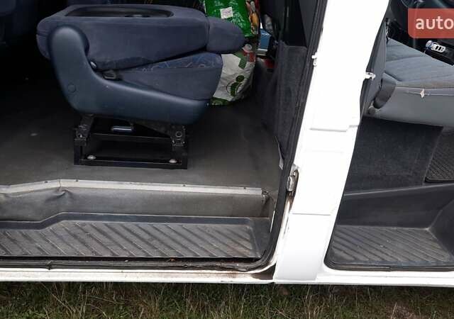 Белый Мерседес eSprinter, объемом двигателя 2.87 л и пробегом 460 тыс. км за 6700 $, фото 7 на Automoto.ua