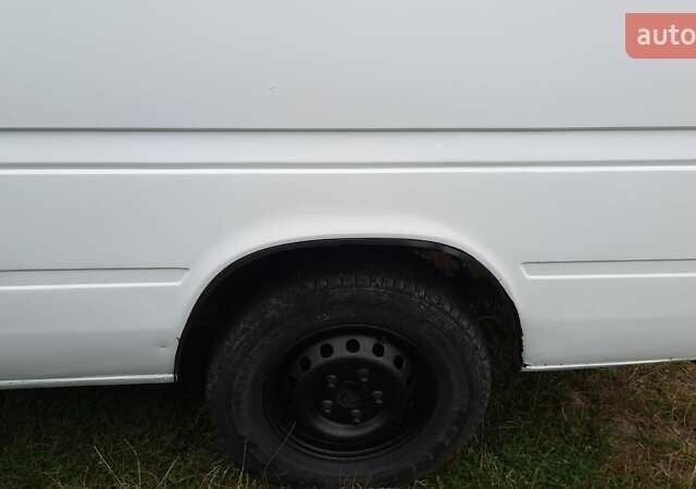 Белый Мерседес eSprinter, объемом двигателя 2.87 л и пробегом 460 тыс. км за 6700 $, фото 4 на Automoto.ua