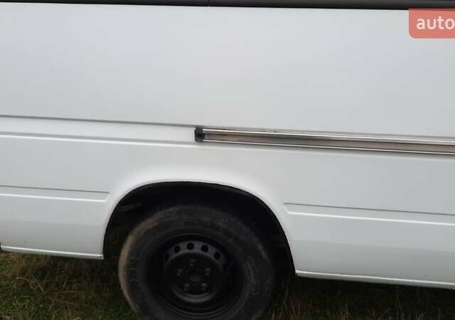 Белый Мерседес eSprinter, объемом двигателя 2.87 л и пробегом 460 тыс. км за 6700 $, фото 1 на Automoto.ua