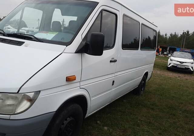 Белый Мерседес eSprinter, объемом двигателя 2.87 л и пробегом 460 тыс. км за 6700 $, фото 5 на Automoto.ua