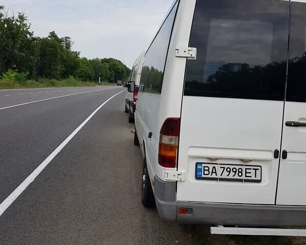 Белый Мерседес eSprinter, объемом двигателя 2.15 л и пробегом 123 тыс. км за 4500 $, фото 2 на Automoto.ua