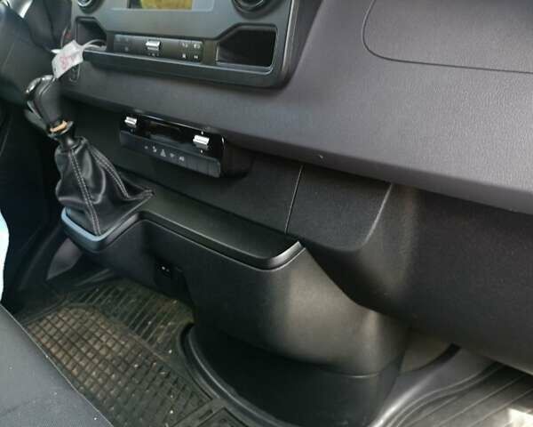 Черный Мерседес eSprinter, объемом двигателя 2.3 л и пробегом 198 тыс. км за 21949 $, фото 1 на Automoto.ua