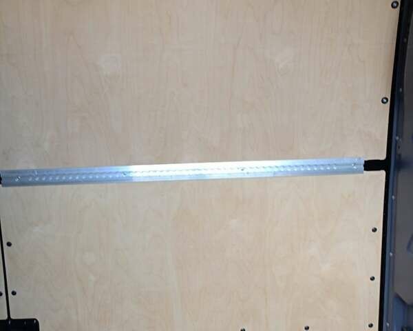 Черный Мерседес eSprinter, объемом двигателя 2.3 л и пробегом 198 тыс. км за 21949 $, фото 17 на Automoto.ua