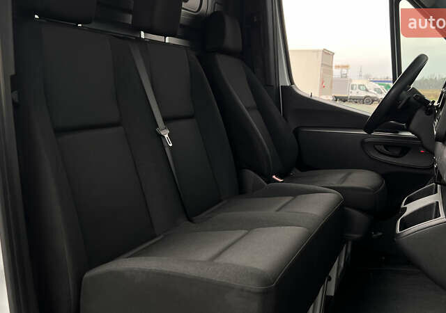 Мерседес eSprinter, объемом двигателя 0 л и пробегом 19 тыс. км за 20989 $, фото 24 на Automoto.ua