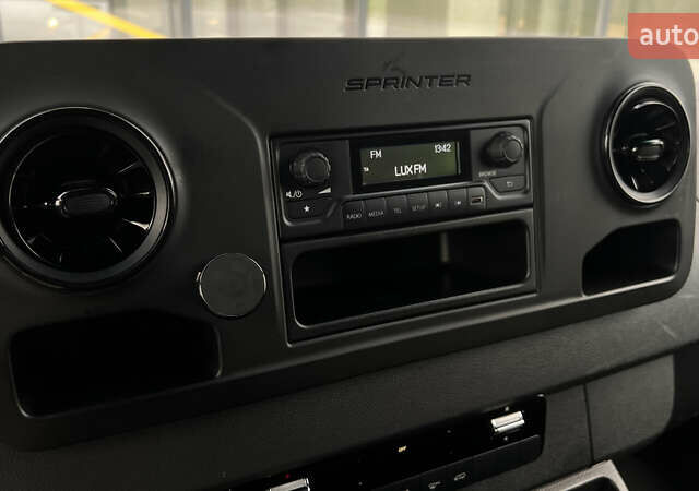 Мерседес eSprinter, объемом двигателя 0 л и пробегом 19 тыс. км за 20989 $, фото 15 на Automoto.ua