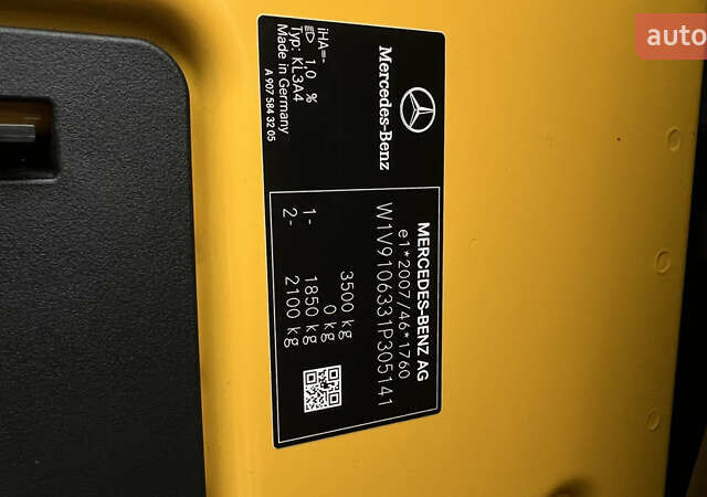 Желтый Мерседес eSprinter, объемом двигателя 0 л и пробегом 27 тыс. км за 20572 $, фото 32 на Automoto.ua