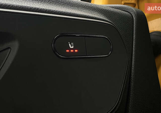 Желтый Мерседес eSprinter, объемом двигателя 0 л и пробегом 27 тыс. км за 20572 $, фото 11 на Automoto.ua