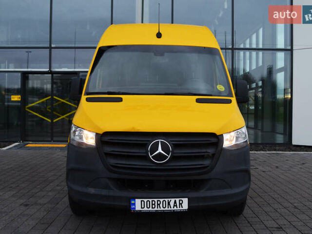 Желтый Мерседес eSprinter, объемом двигателя 0 л и пробегом 27 тыс. км за 20572 $, фото 2 на Automoto.ua
