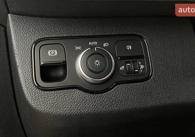 Желтый Мерседес eSprinter, объемом двигателя 0 л и пробегом 27 тыс. км за 20572 $, фото 10 на Automoto.ua