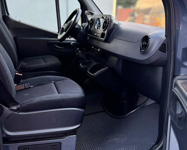 Серый Мерседес eSprinter, объемом двигателя 0 л и пробегом 38 тыс. км за 19995 $, фото 6 на Automoto.ua