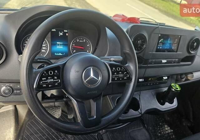 Синий Мерседес eSprinter, объемом двигателя 0 л и пробегом 290 тыс. км за 30366 $, фото 2 на Automoto.ua