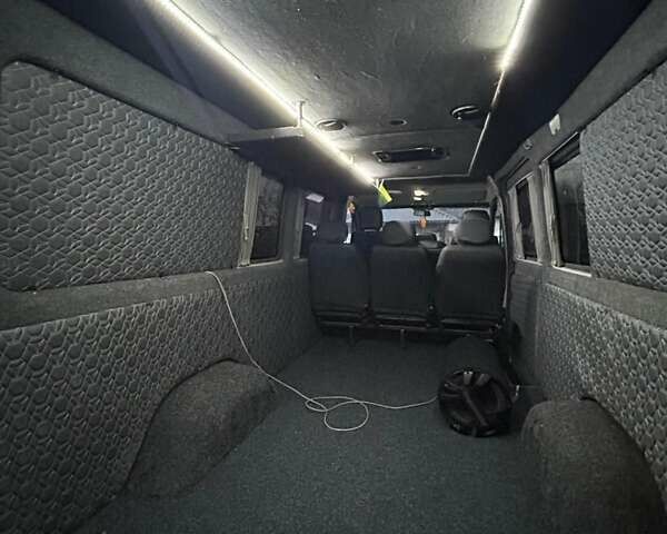 Мерседес eSprinter 2025 у Тячеве на Automoto.ua Зелений Мерседес eSprinter, об'ємом двигуна 2.15 л та пробігом 597 тис. км за 6500 $, фото 3 на Automoto.ua