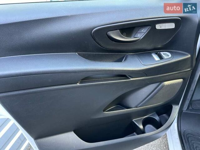 Білий Мерседес eVito, об'ємом двигуна 0 л та пробігом 14 тис. км за 21500 $, фото 22 на Automoto.ua