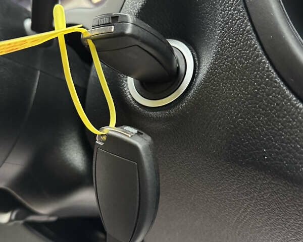 Білий Мерседес eVito, об'ємом двигуна 0 л та пробігом 11 тис. км за 24999 $, фото 19 на Automoto.ua