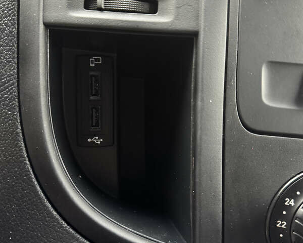 Білий Мерседес eVito, об'ємом двигуна 0 л та пробігом 11 тис. км за 24999 $, фото 20 на Automoto.ua