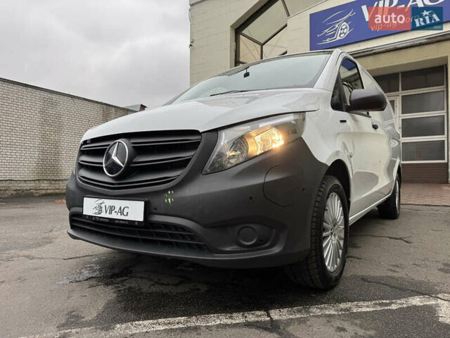 Білий Мерседес eVito, об'ємом двигуна 0 л та пробігом 11 тис. км за 24999 $, фото 9 на Automoto.ua