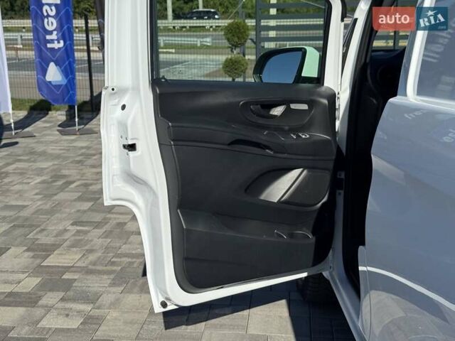 Белый Мерседес eVito, объемом двигателя 0 л и пробегом 23 тыс. км за 18900 $, фото 12 на Automoto.ua