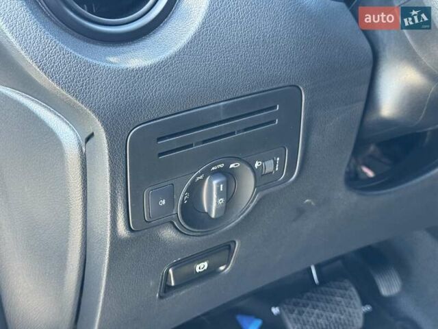 Белый Мерседес eVito, объемом двигателя 0 л и пробегом 23 тыс. км за 18900 $, фото 14 на Automoto.ua