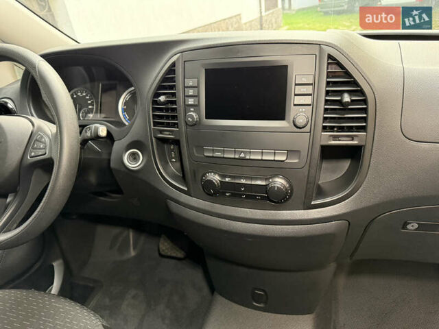 Білий Мерседес eVito, об'ємом двигуна 0 л та пробігом 208 тис. км за 26900 $, фото 65 на Automoto.ua