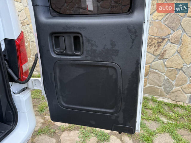 Белый Мерседес eVito, объемом двигателя 0 л и пробегом 208 тыс. км за 26900 $, фото 43 на Automoto.ua