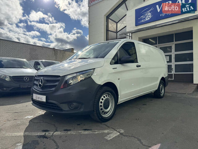 Білий Мерседес eVito, об'ємом двигуна 0 л та пробігом 44 тис. км за 16999 $, фото 2 на Automoto.ua