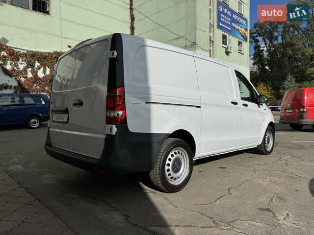 Білий Мерседес eVito, об'ємом двигуна 0 л та пробігом 44 тис. км за 16999 $, фото 7 на Automoto.ua