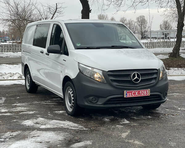 Білий Мерседес eVito, об'ємом двигуна 0 л та пробігом 20 тис. км за 26000 $, фото 10 на Automoto.ua