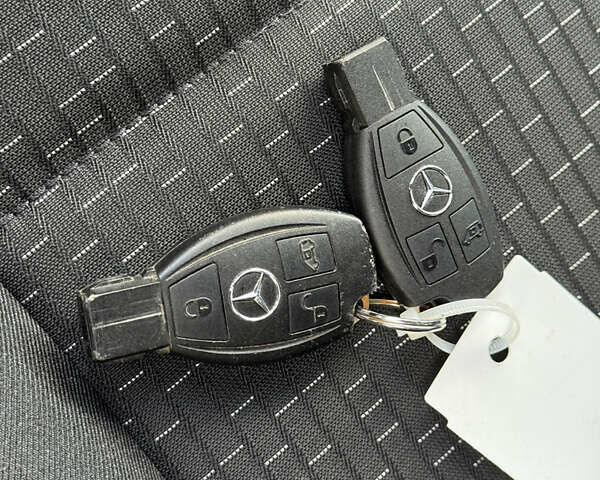 Білий Мерседес eVito, об'ємом двигуна 0 л та пробігом 44 тис. км за 16999 $, фото 38 на Automoto.ua