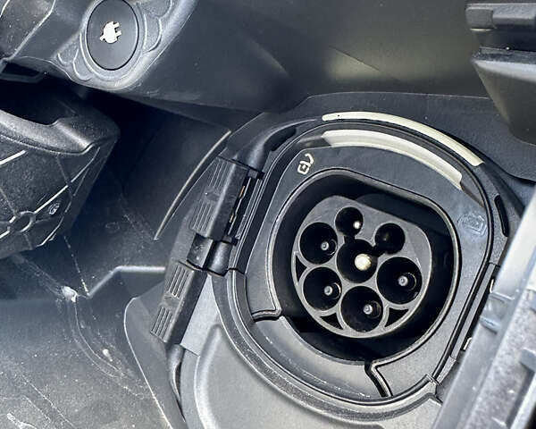 Белый Мерседес eVito, объемом двигателя 0 л и пробегом 2 тыс. км за 27900 $, фото 16 на Automoto.ua