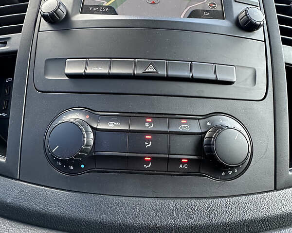 Белый Мерседес eVito, объемом двигателя 0 л и пробегом 2 тыс. км за 27900 $, фото 32 на Automoto.ua