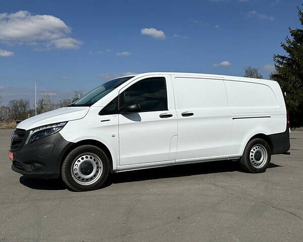 Белый Мерседес eVito, объемом двигателя 0 л и пробегом 2 тыс. км за 27900 $, фото 1 на Automoto.ua