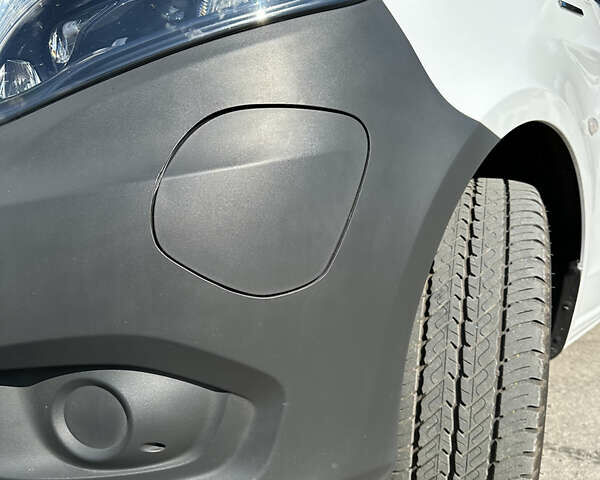 Белый Мерседес eVito, объемом двигателя 0 л и пробегом 2 тыс. км за 27900 $, фото 34 на Automoto.ua