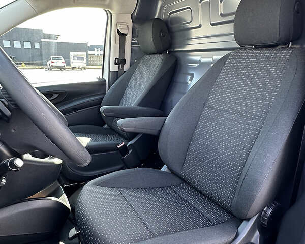 Белый Мерседес eVito, объемом двигателя 0 л и пробегом 2 тыс. км за 27900 $, фото 20 на Automoto.ua