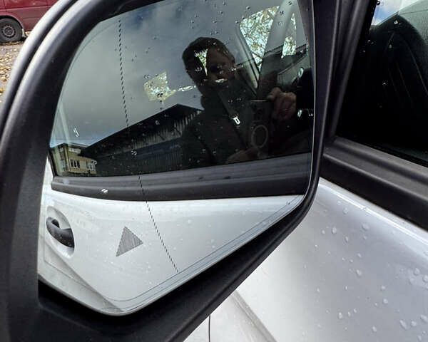 Білий Мерседес eVito, об'ємом двигуна 0 л та пробігом 39 тис. км за 26900 $, фото 13 на Automoto.ua