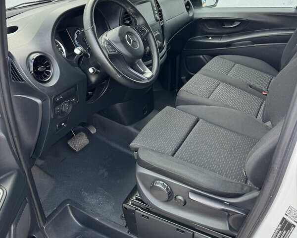 Білий Мерседес eVito, об'ємом двигуна 0 л та пробігом 39 тис. км за 26900 $, фото 30 на Automoto.ua