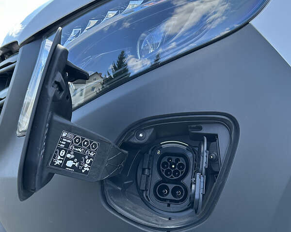 Белый Мерседес eVito, объемом двигателя 0 л и пробегом 2 тыс. км за 27900 $, фото 15 на Automoto.ua