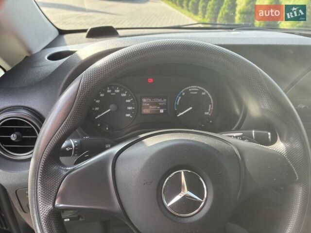 Черный Мерседес eVito, объемом двигателя 0 л и пробегом 37 тыс. км за 16500 $, фото 4 на Automoto.ua