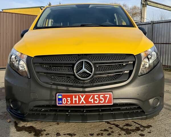 Жовтий Мерседес eVito, об'ємом двигуна 0 л та пробігом 82 тис. км за 10600 $, фото 2 на Automoto.ua
