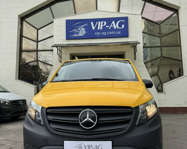 Жовтий Мерседес eVito, об'ємом двигуна 0 л та пробігом 77 тис. км за 16300 $, фото 1 на Automoto.ua