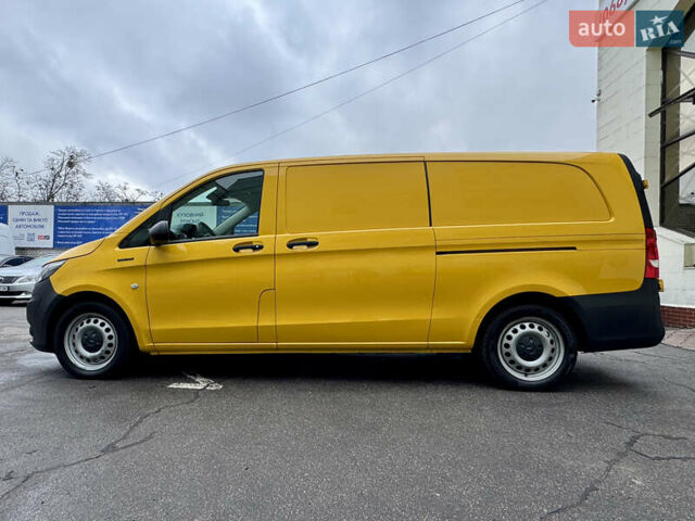 Желтый Мерседес eVito, объемом двигателя 0 л и пробегом 95 тыс. км за 18999 $, фото 5 на Automoto.ua