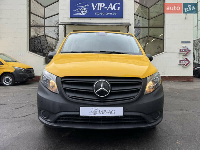 Желтый Мерседес eVito, объемом двигателя 0 л и пробегом 95 тыс. км за 18999 $, фото 2 на Automoto.ua